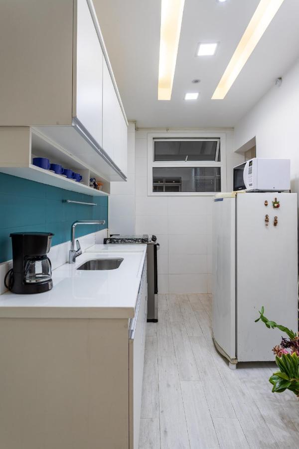 Apartamento Charme Em Copacabana - Ampla Sala De Estar - A502 Z3 *